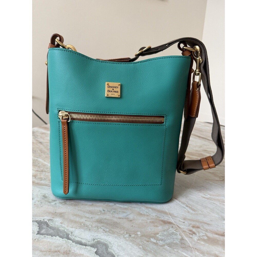 Dooney and Bourke pebble leather blue crossbody bag - excellent condition!